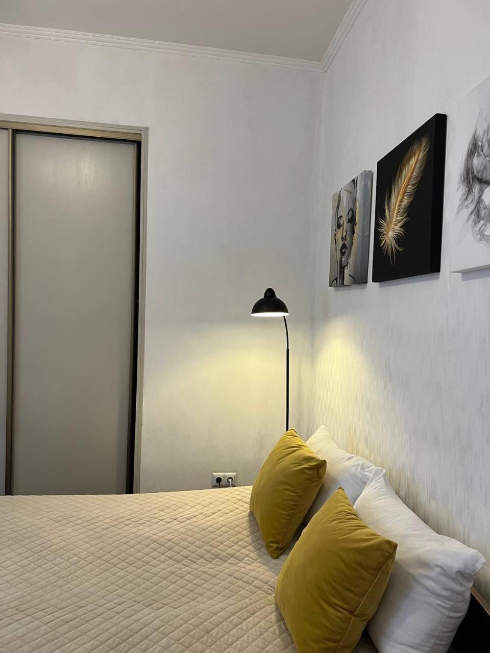 Cozy Apartment Near The Lviv National Opera Екстериор снимка